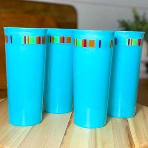Set of 4 Vintage Tupperware Tumblers